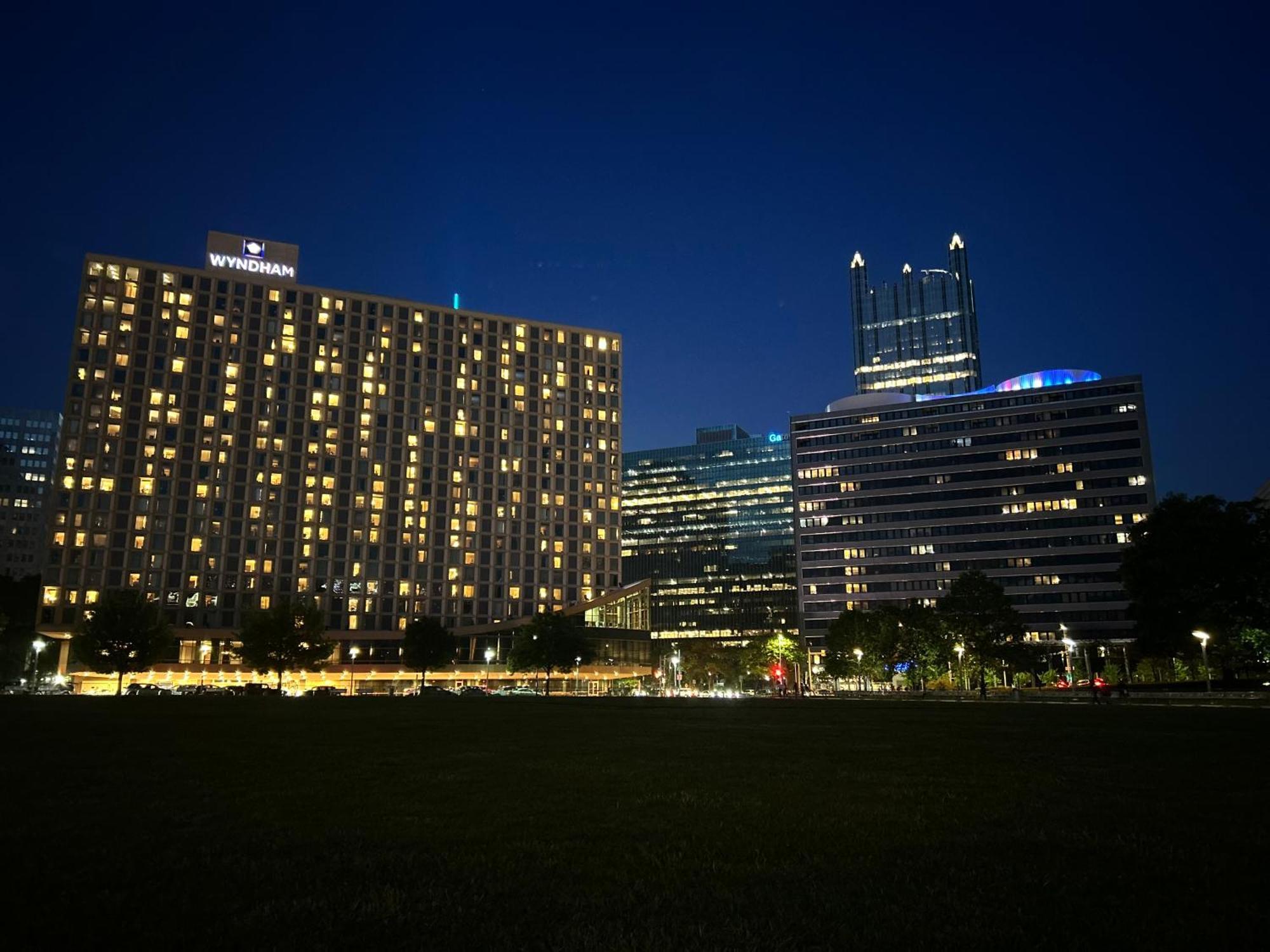 Luxe City Views Prime Location 24-7 Parking Gym Lounge Pittsburgh Extérieur photo